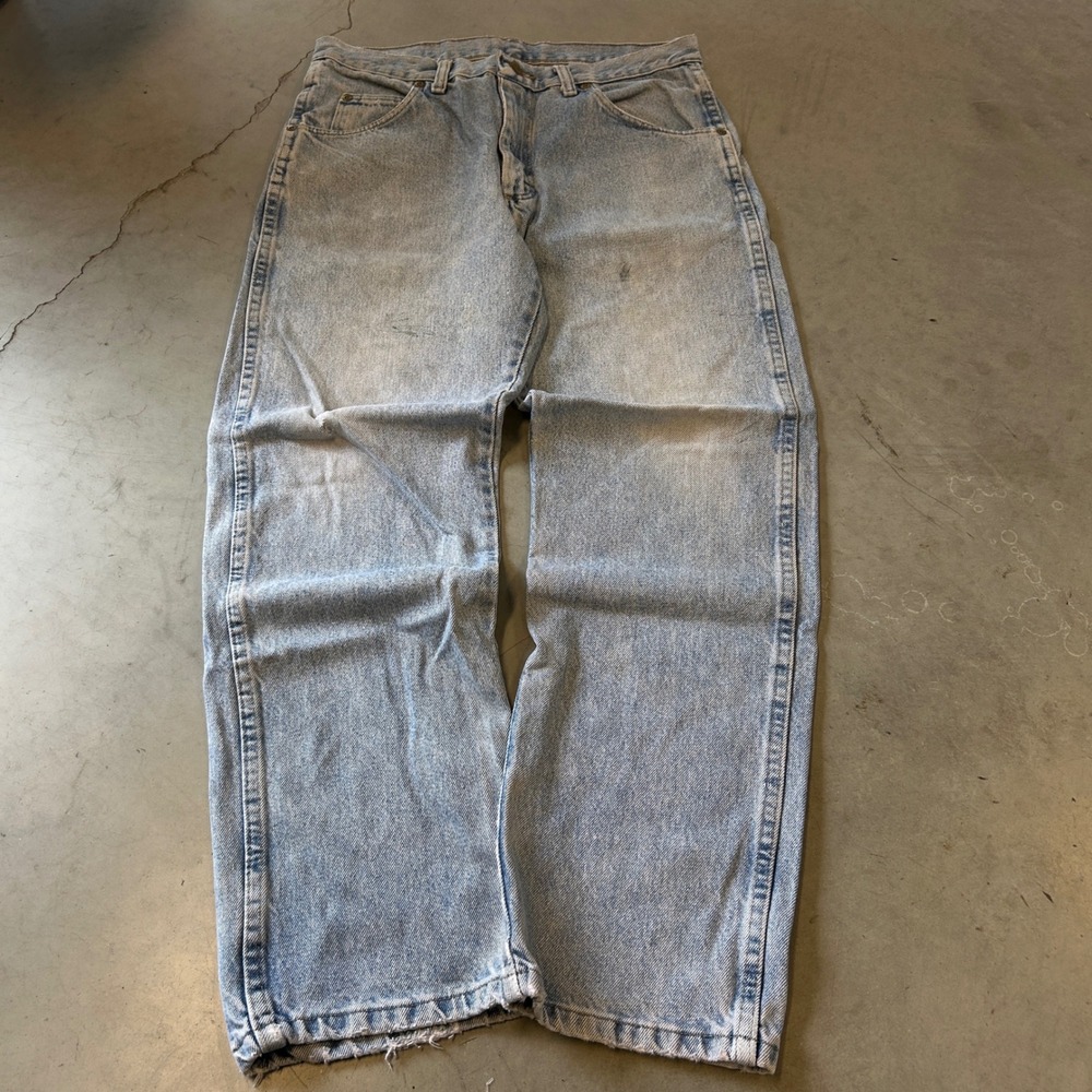 Wrangler Rugged Wear Relaxed Fit Light Wash Jeans Mens 30x28 39902RI